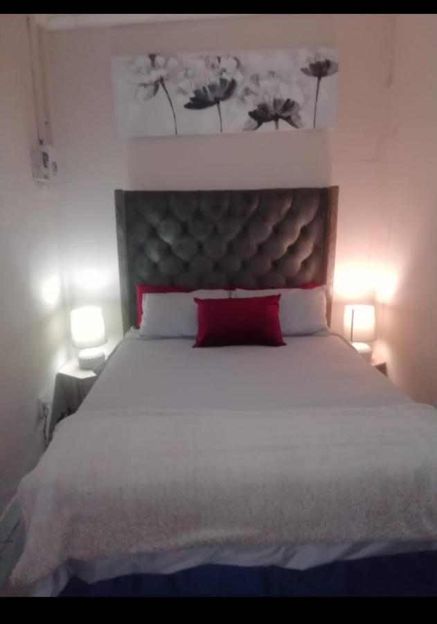 Comfort Place Pretoria-Noord Extérieur photo